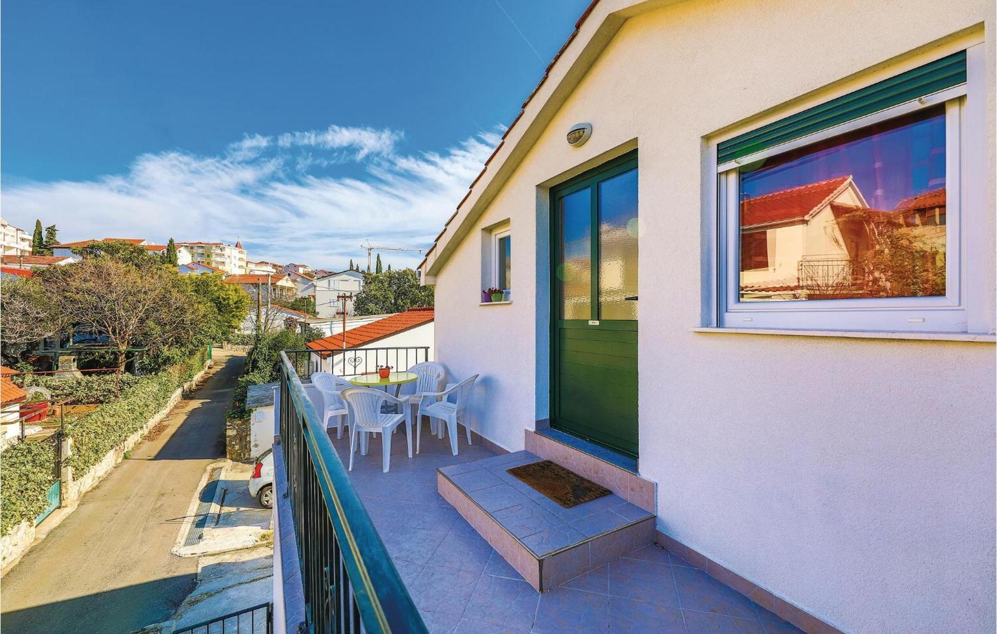 Gorgeous Apartment In Seget Vranjica Ngoại thất bức ảnh